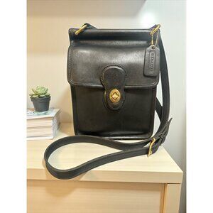 VTG Coach Murphy 9930 Black Leather Brass Turn Lock Crossbody Bag 90s Costa Rica